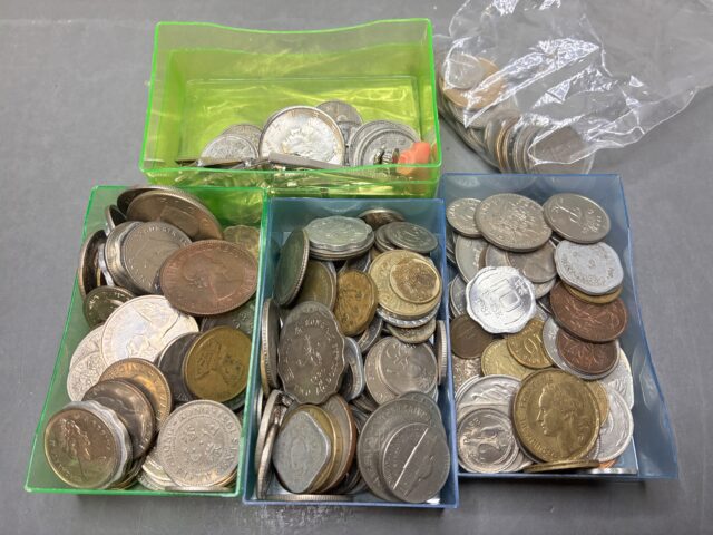 外国コイン、外国紙幣、硬貨